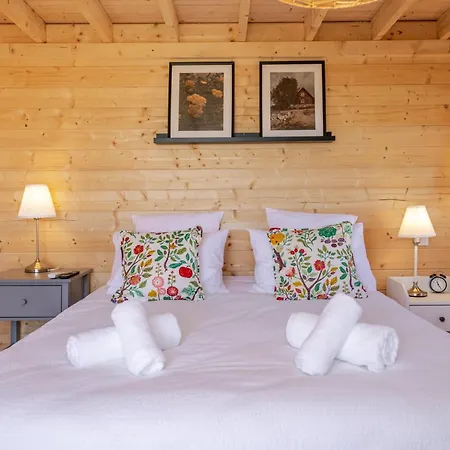 Holiday home Les D'opale, 32 Personnes 16 Vironchaux